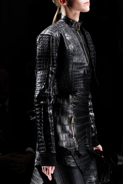 Look 145